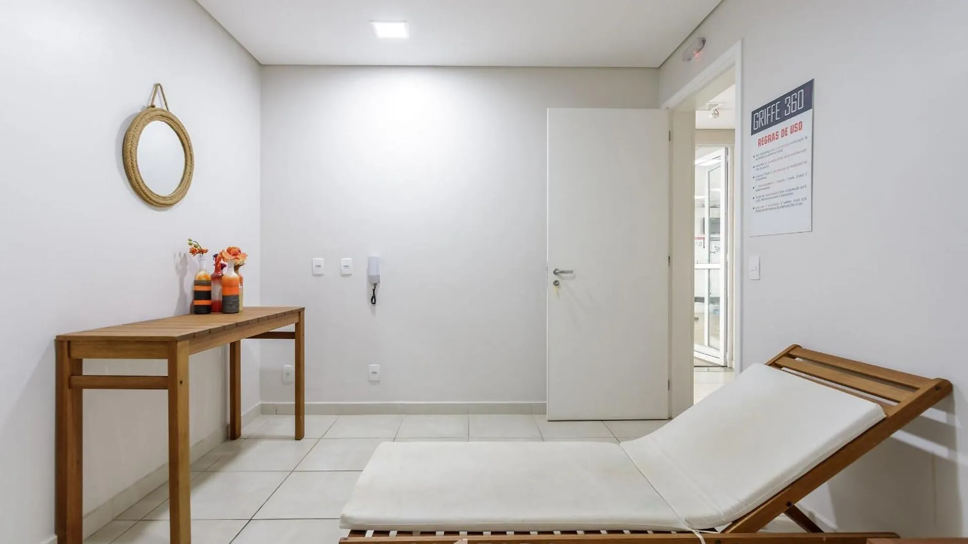 Studio C/ Piscina Proximo A Catedral Da Se Cgf135 São Paulo