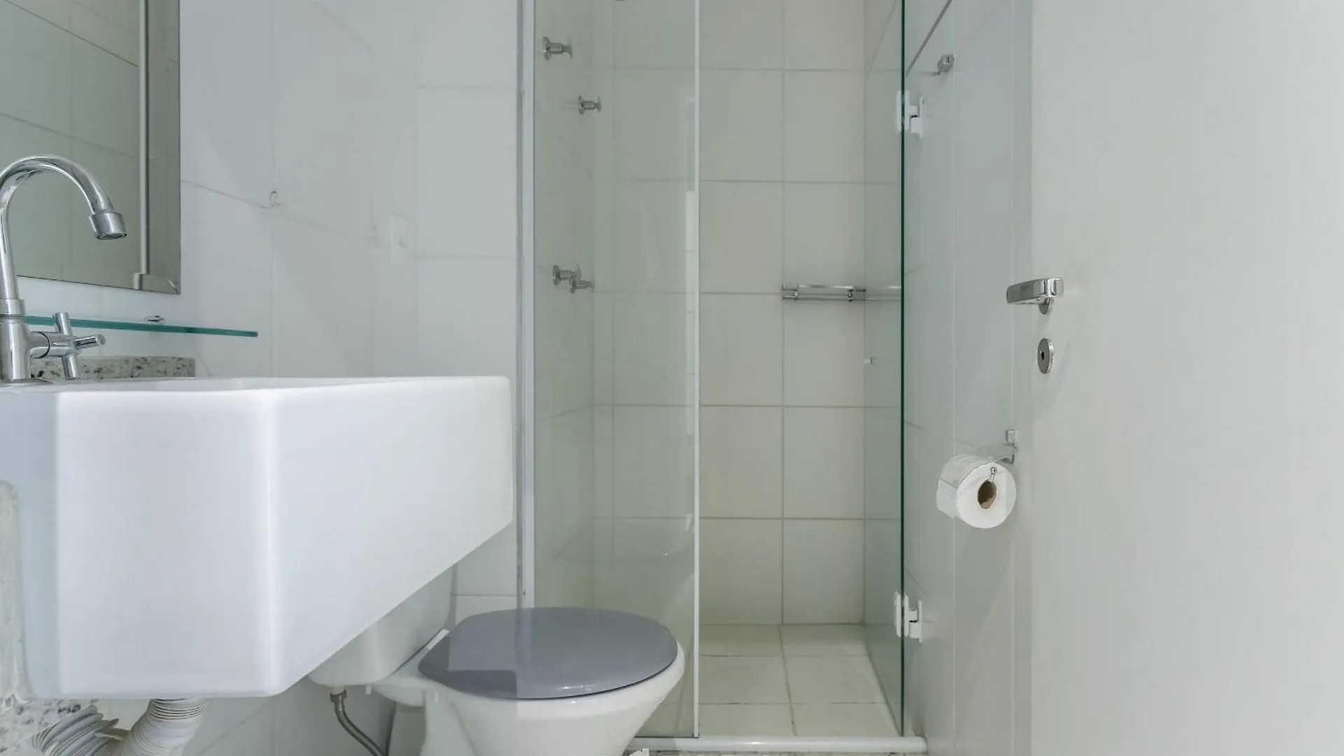 Studio C/ Piscina Proximo A Catedral Da Se Cgf135 Sao Paulo Apartment