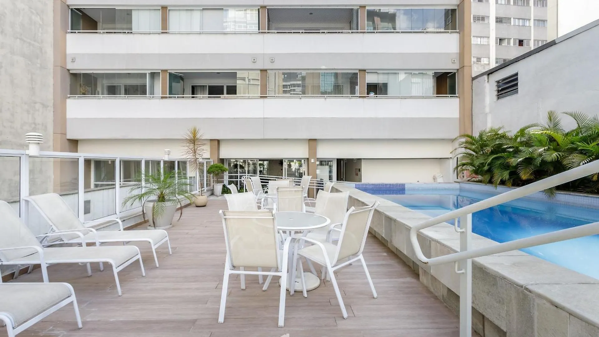 Apartment Studio C/ Piscina Proximo A Catedral Da Se Cgf135 Sao Paulo