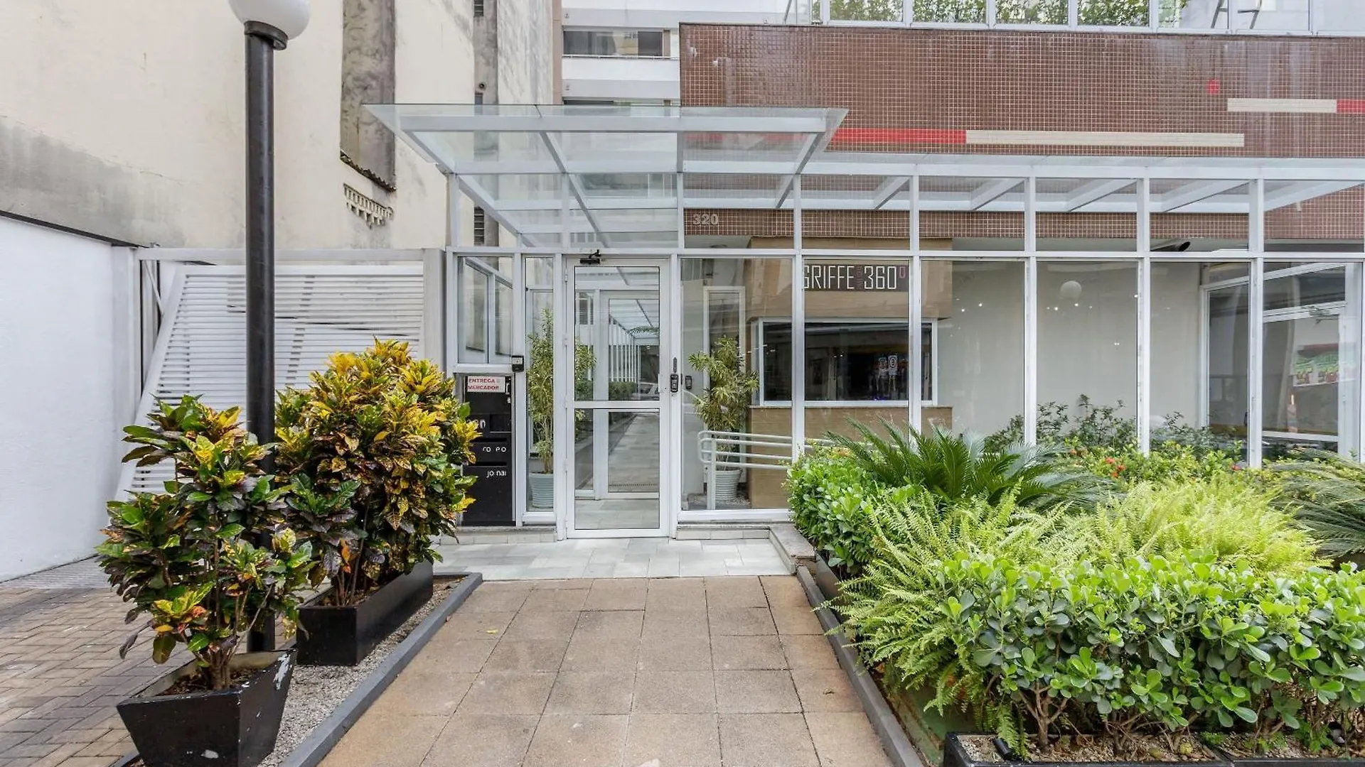 Apartment Studio C/ Piscina Proximo A Catedral Da Se Cgf135 Sao Paulo